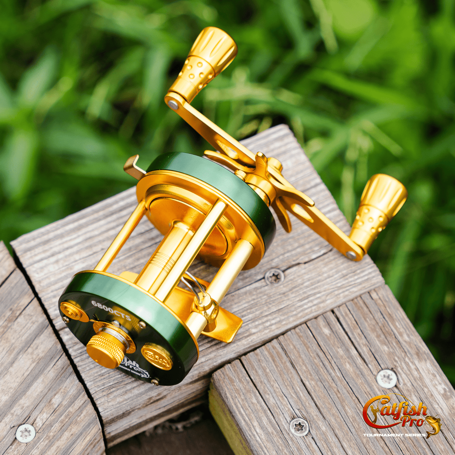 6800 CTS Round Baitcaster Reel